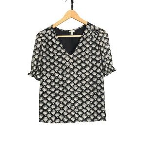 J. Crew Black White Fan Shell Print‎ V-Neck Flutter Sleeve Blouse Top XXS